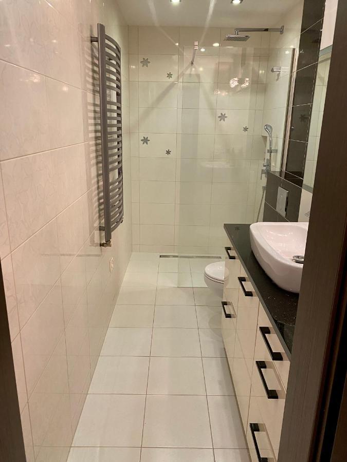 Apartament Centrum 64M2 Klimatyzacja Kędzierzyn-Koźle Dış mekan fotoğraf